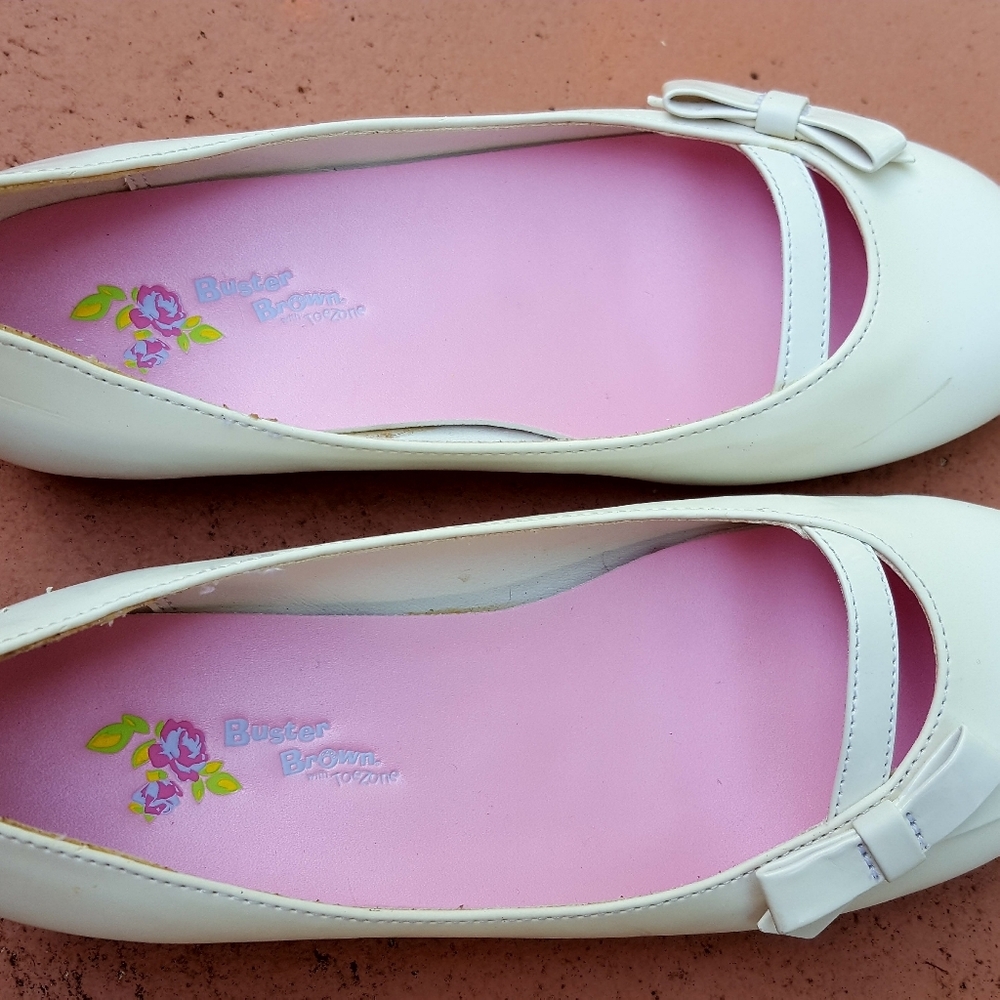 Buster Brown Girl White Dress Shoes-S
